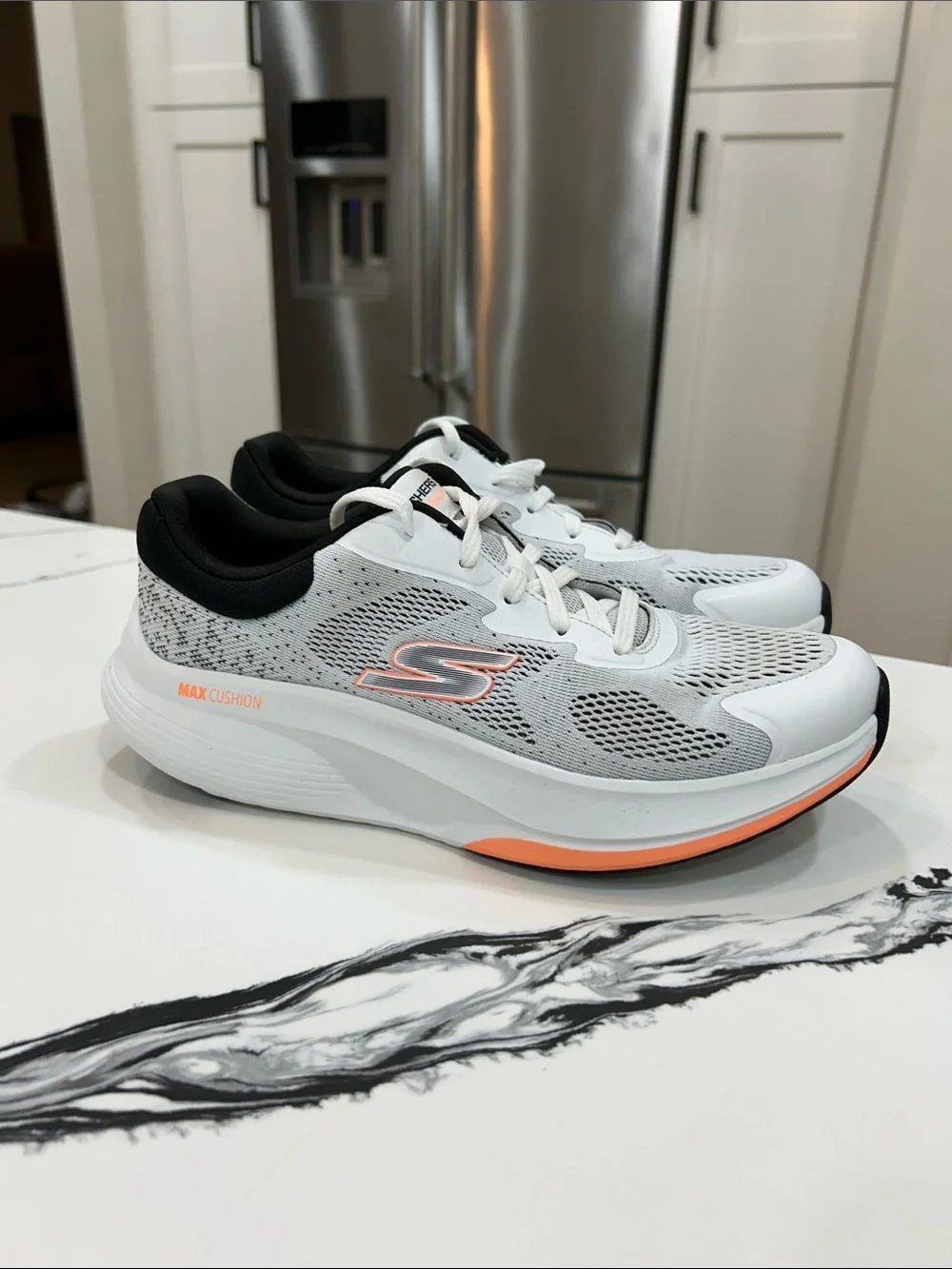 NWOT - SKECHERS Go Walk Running Shoes